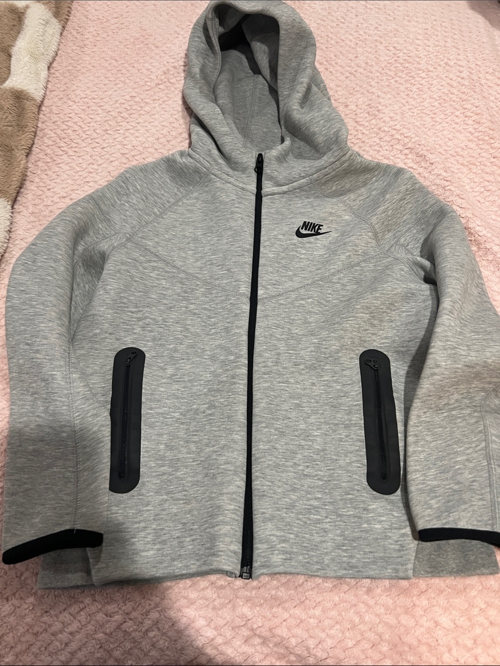 Nike Light Gray Full-Zip Hooded Jacket with Black Accents